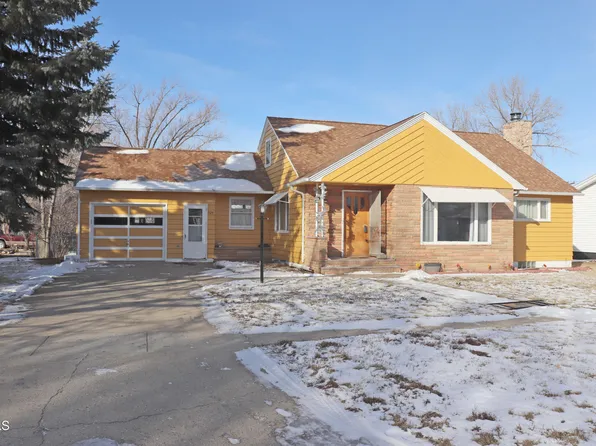 524 Putnam St, Turtle Lake, ND 58575