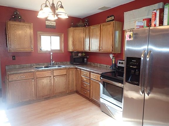 2nd image of 611 Ashlund Ave