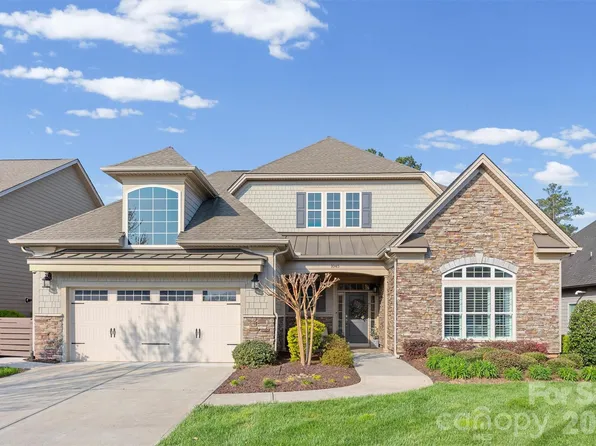 1045 Chippenham Ave, Lancaster, SC 29720