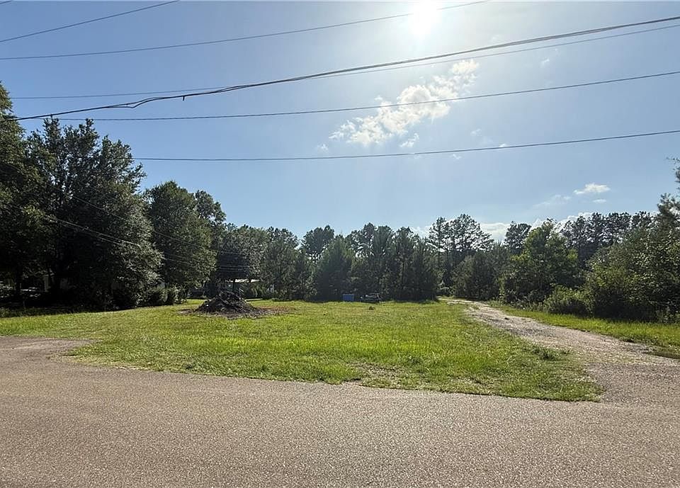 1st image of 70377 Sipes Ln