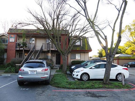2nd image of 3240 Shadow Springs Pl