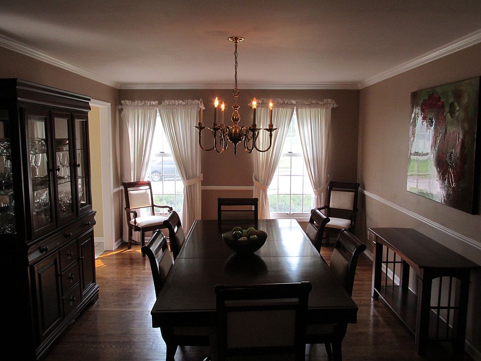 1st image of 2136 Mayfair Dr