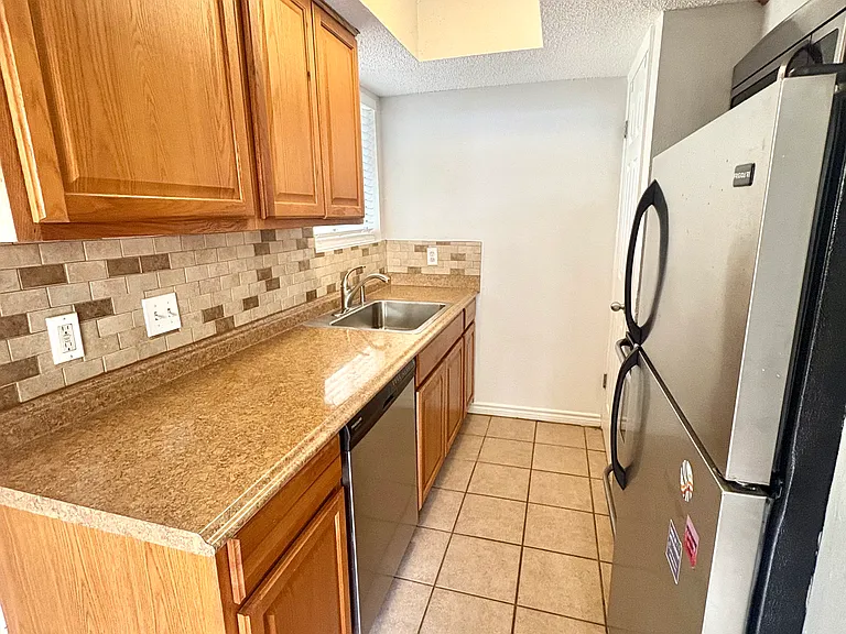 3105 S 1st St #101 — Photo 14