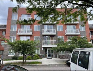 32-15 Leavitt Street #1D, Flushing, NY, 11354