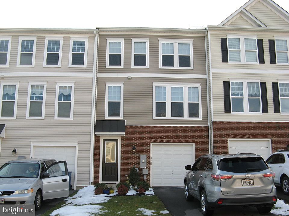 1st image of 107 Keller Ct