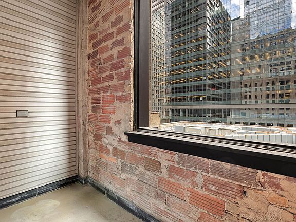 5th image of 20 N State St APT 611