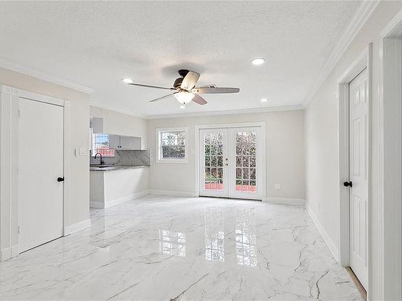 4th image of 461 Westmeade Dr