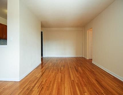 3rd image of 14202 84th Dr #F