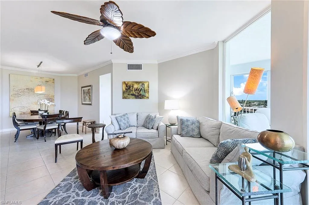3 bed, 3.0 bath, 2194 sqft, $13,750 — Photo 3