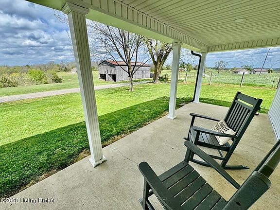 3rd image of 1024 McLain Rd