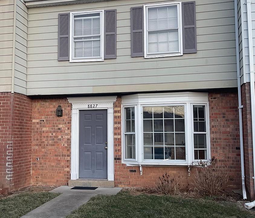 1st image of 8827 Oak Hollow Ct