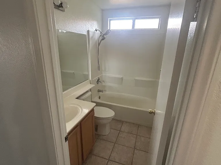 Shared upstairs bathroom, fresh paint and caulking, upgraded shower head