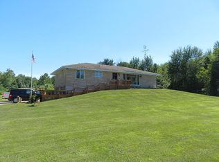 8220 Naomi Rd, Eau Claire, MI 49111