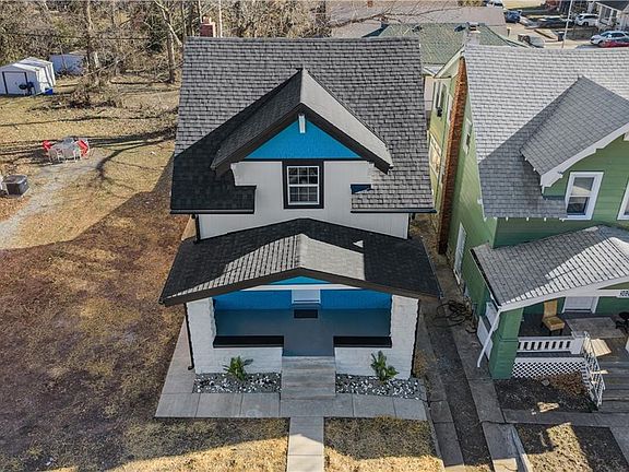 5th image of 3025 Walrond Ave