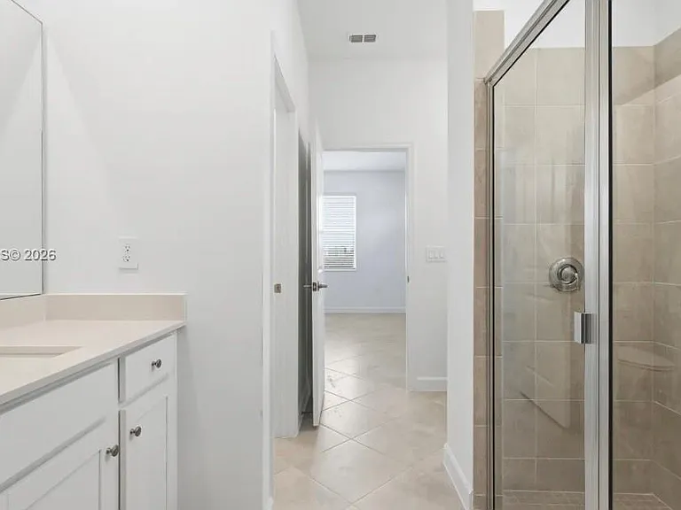 20511 Hazelnut Ct S #20511 — Photo 14