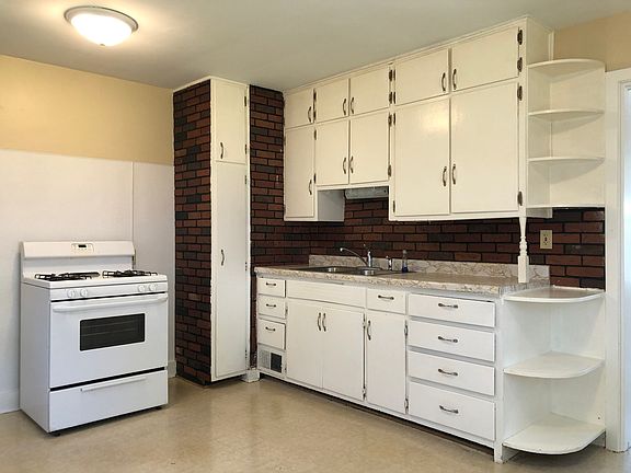 4th image of 1217 W Jefferson St