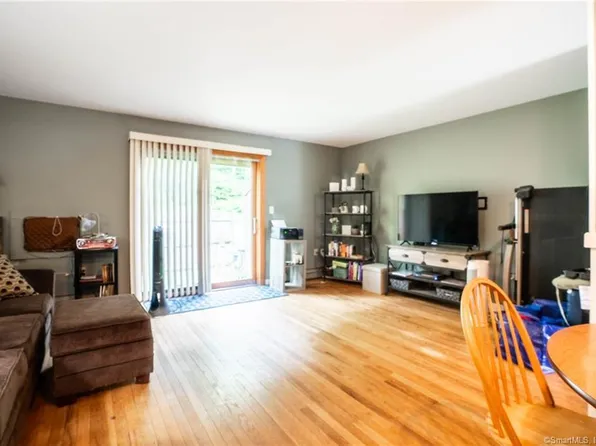 23 Mckenna Drive, Middletown, CT 06457