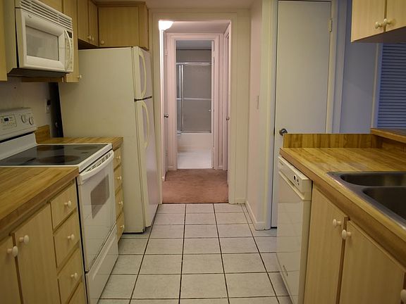 5th image of 2617 Cove Cay Dr Unit 311
