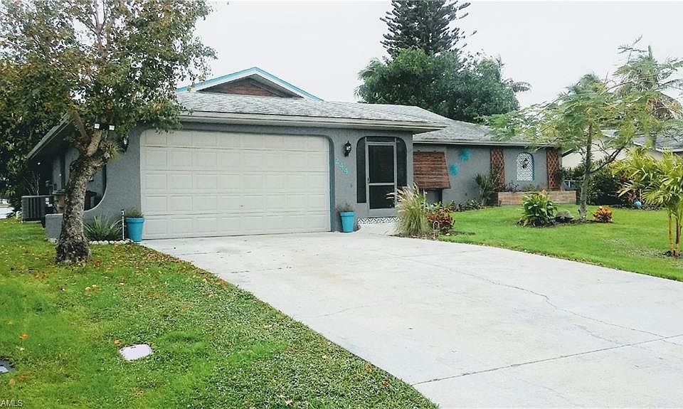 1st image of 244 SE 20th Pl