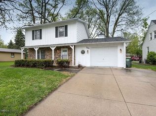 267 Chicago Rd, Oswego, IL 60543