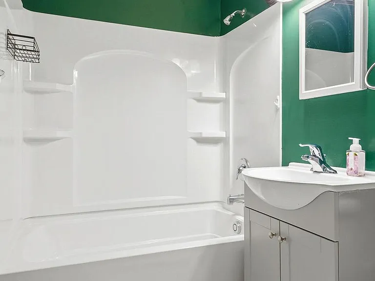 6743 Amherst Rd — Photo 32