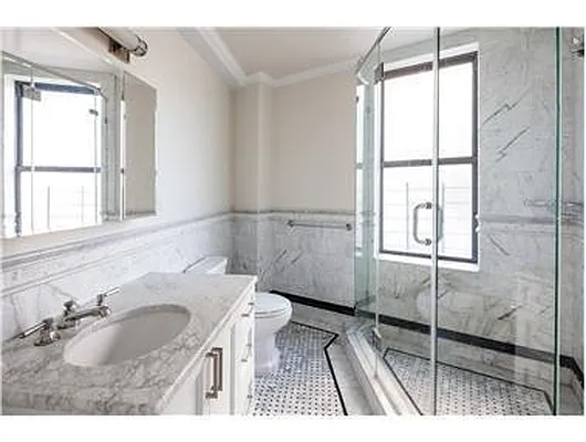 Rented by Douglas Elliman | media 26