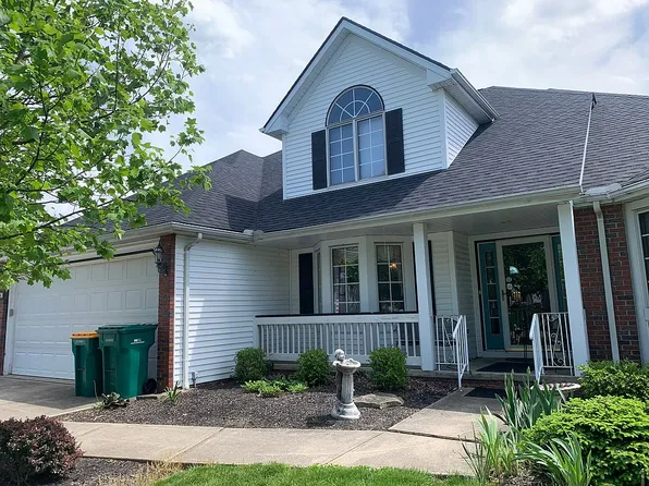 3040 Vincent Dr, Seven Hills, OH 44131