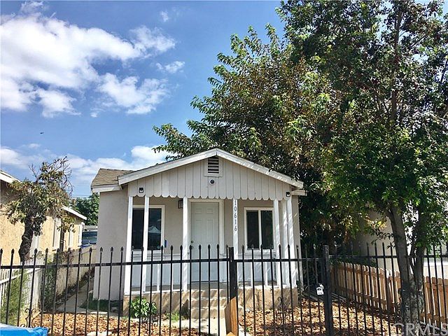 2nd image of 10616 Grape St