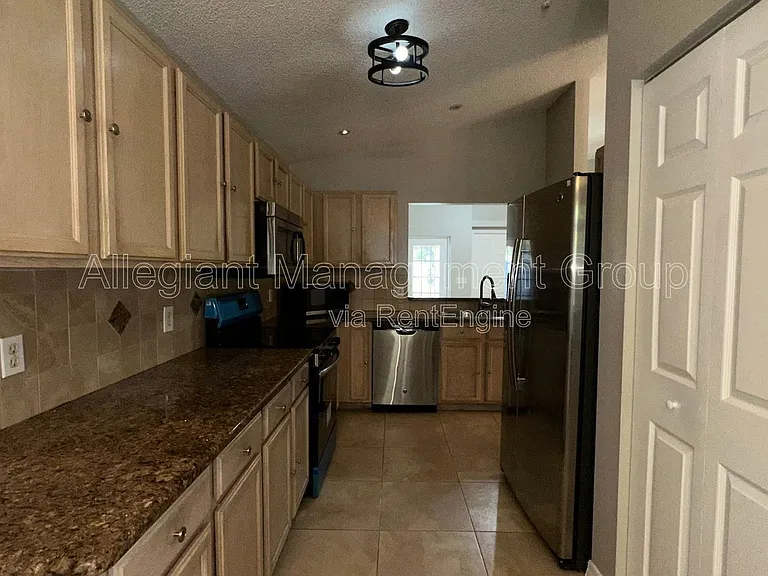 2429 Sapier Ct — Photo 7