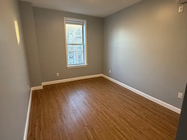 66-76 Fresh Pond Road image 7 of 12