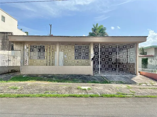 Pascuas Street Extension Lomas Verdes 4p #Urb-10, Bayamon, PR 00959