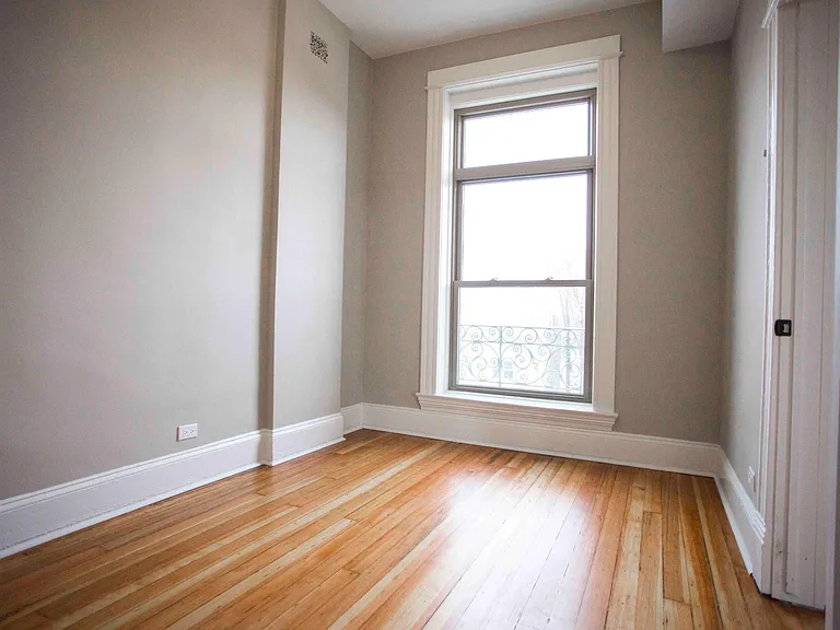 1110 N California Ave #2F — Photo 5