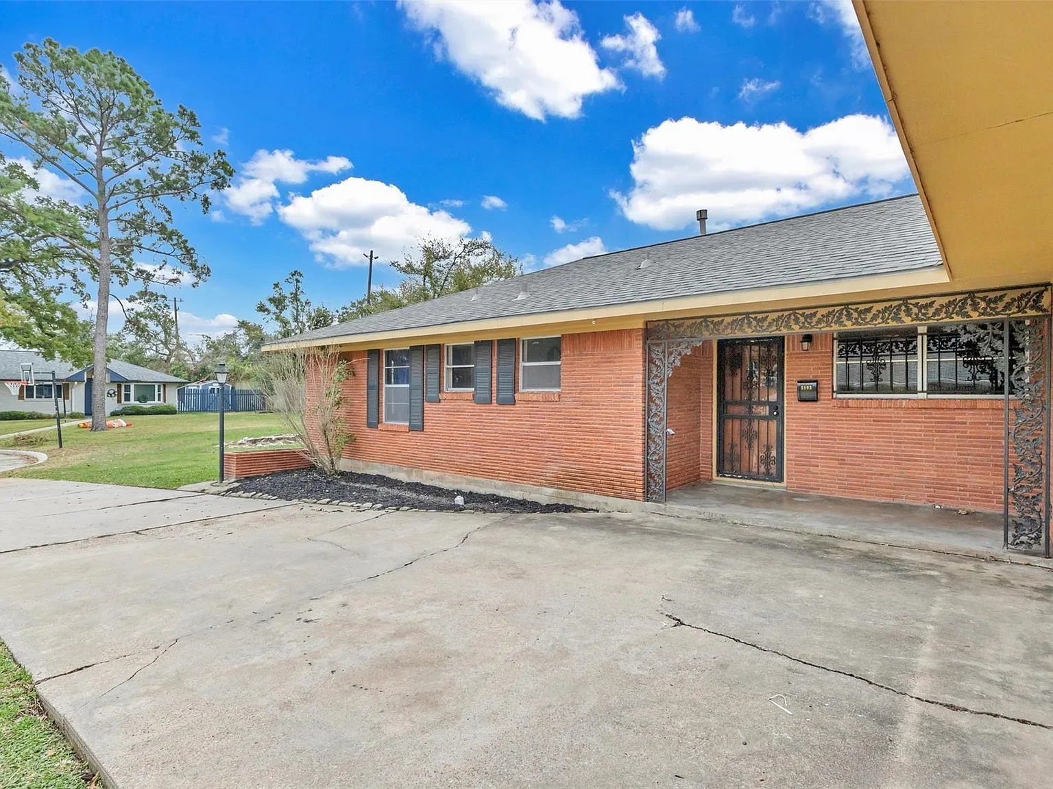 3 bed, 1680 sqft, $2,850 — Photo 2