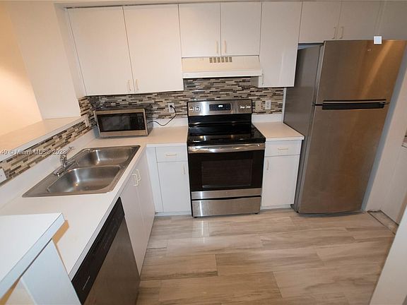 2nd image of 12130 Saint Andrews Pl APT 101
