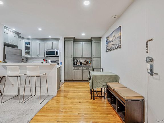 2nd image of 25 Park Place #2L