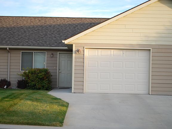 Attached garage included in Rent