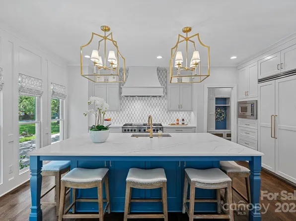 17924 River Ford Dr, Davidson, NC 28036