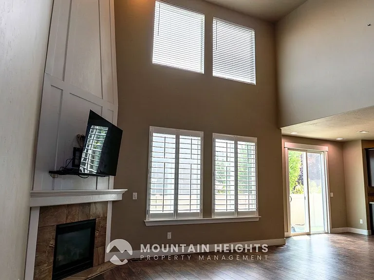 3953 W Sand Lake Dr — Photo 5