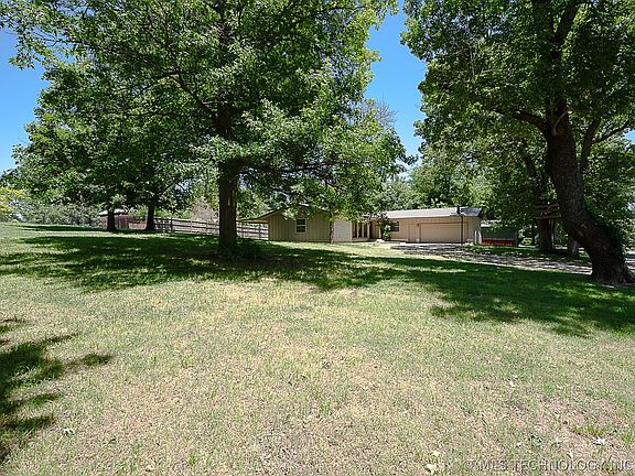 2nd image of 10083 E Gum St