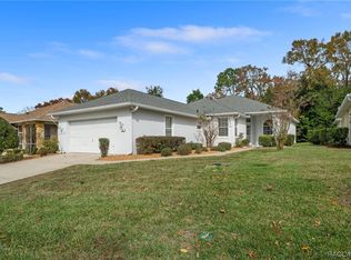 27 W Byrsonima Loop, Homosassa, FL 34446