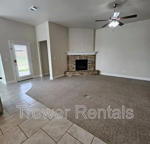 1021 E 90th Ct — Photo 36