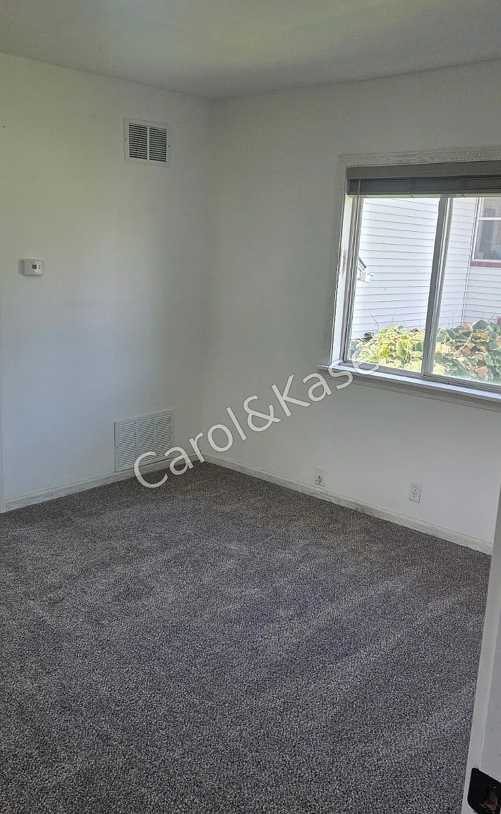 1 bed, 500 sqft, $975 — Photo 3