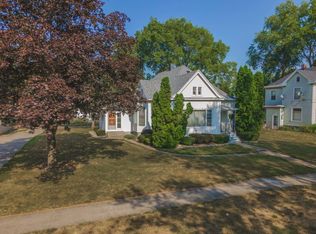 763 N Main St, Pontiac, IL 61764
