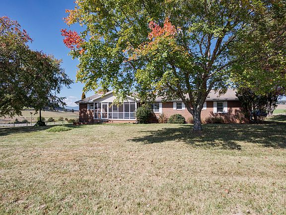 2nd image of 2834 Brownsburg Tpke