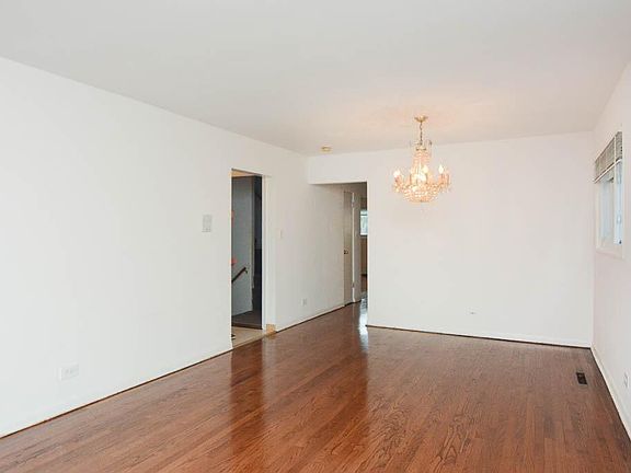 5th image of 2605 W Summerdale Ave #1