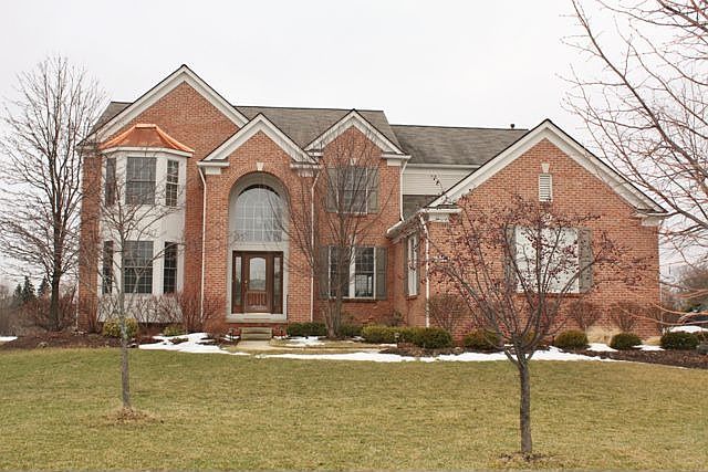 1st image of 48551 Central Park Dr
