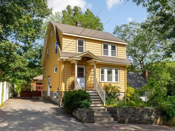 12 Seery St, Malden, MA 02148