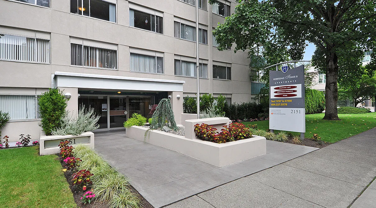 Kerrisdale B — Photo 1