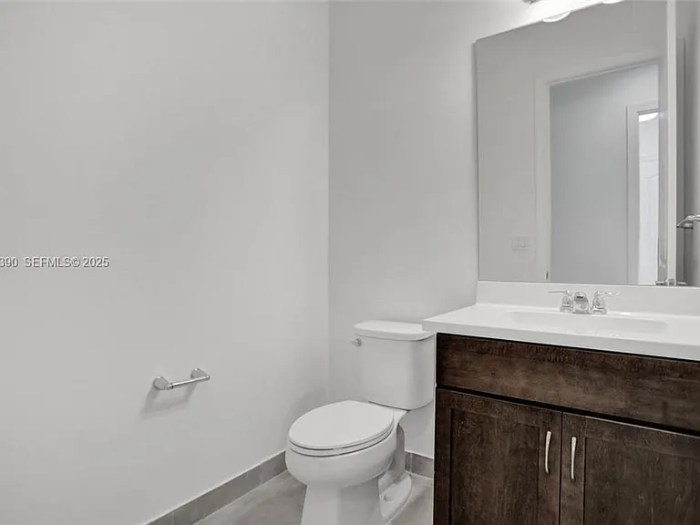 8450 NW 39th Ct #8450 — Photo 13