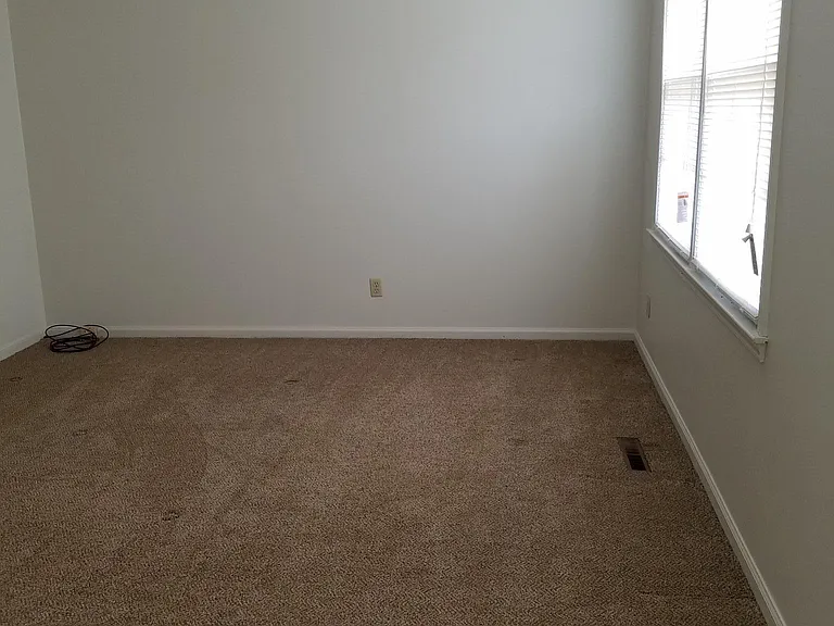 861 Whitworth Cir — Photo 3